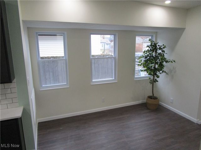 785 Starkweather Avenue, Cleveland, OH 44113