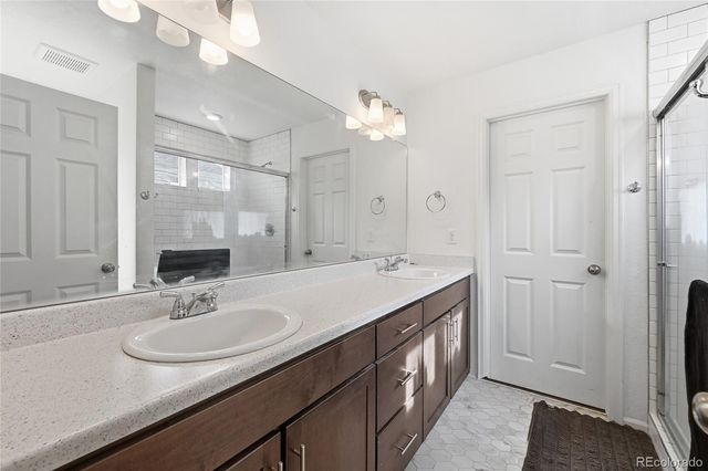 4073 N Quatar Court, Aurora, CO 80019