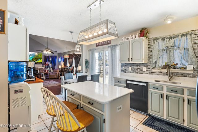 5 Brentwood Drive, Bayville, NJ 08721