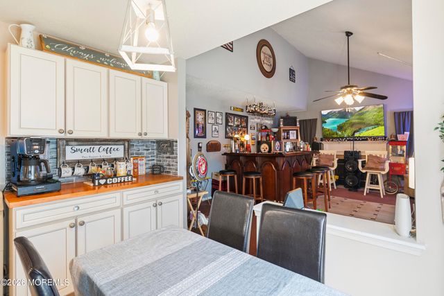 5 Brentwood Drive, Bayville, NJ 08721