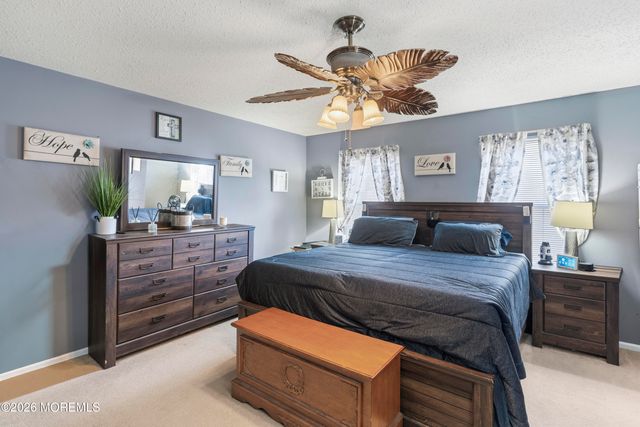 5 Brentwood Drive, Bayville, NJ 08721