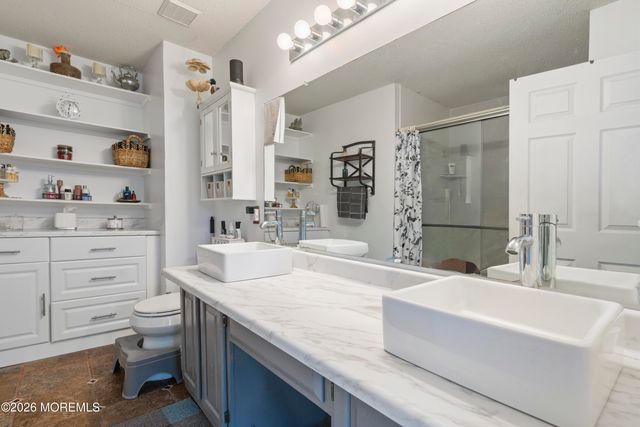 5 Brentwood Drive, Bayville, NJ 08721