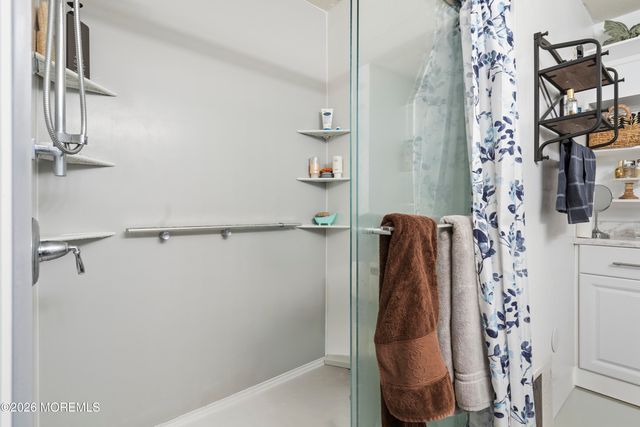 5 Brentwood Drive, Bayville, NJ 08721