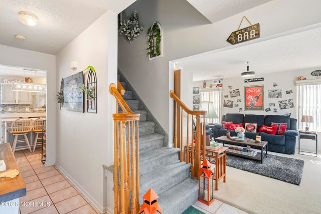 5 Brentwood Drive, Bayville, NJ 08721