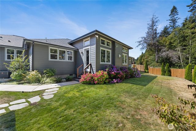 15672 N Deception Shores Drive, Anacortes, WA 98221