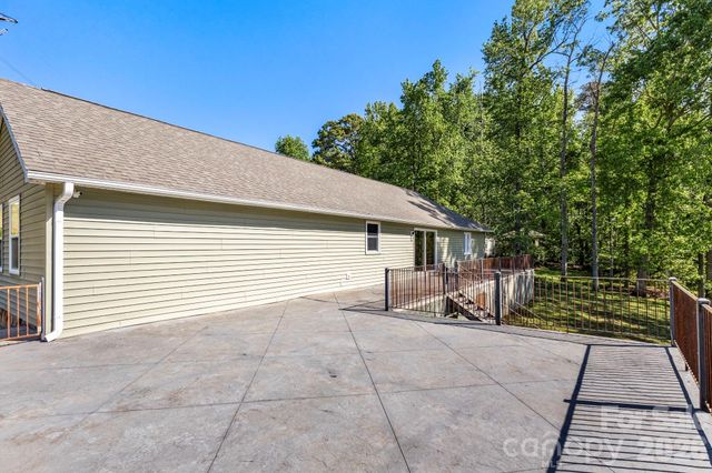 6691 Love Point Road, Denver, NC 28037