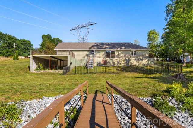 6691 Love Point Road, Denver, NC 28037