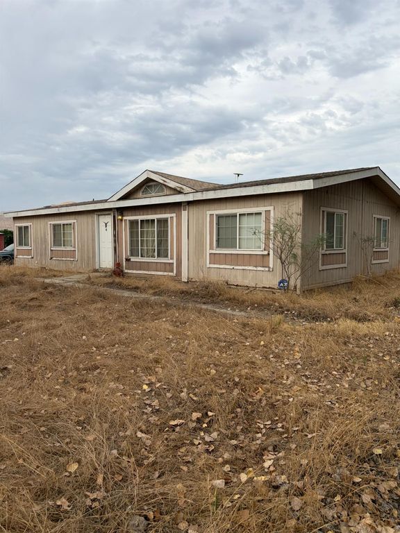Image 12 of property listing at 33576 Road 220 #a, Woodlake, CA 93286