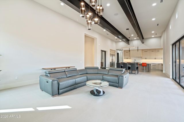 1320 E Sagebrush Drive, Phoenix, AZ 85085