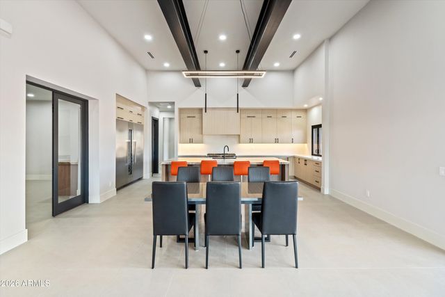 1320 E Sagebrush Drive, Phoenix, AZ 85085