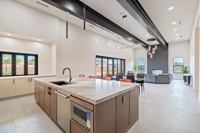 1320 E Sagebrush Drive, Phoenix, AZ 85085