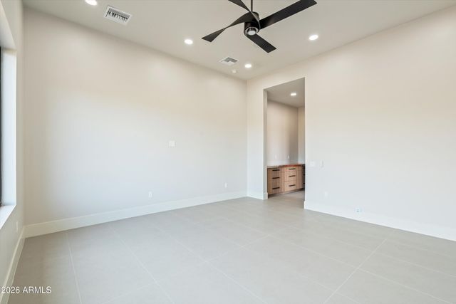 1320 E Sagebrush Drive, Phoenix, AZ 85085