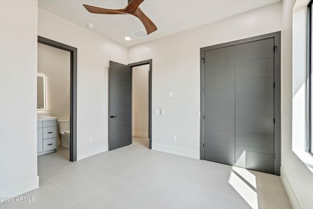 1320 E Sagebrush Drive, Phoenix, AZ 85085