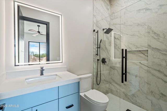 1320 E Sagebrush Drive, Phoenix, AZ 85085