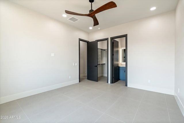 1320 E Sagebrush Drive, Phoenix, AZ 85085