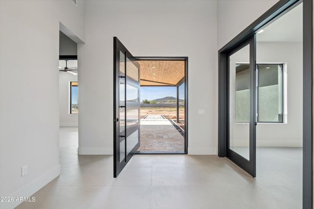 1320 E Sagebrush Drive, Phoenix, AZ 85085