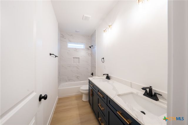 815 Liberty Park Drive, Belton, TX 76513