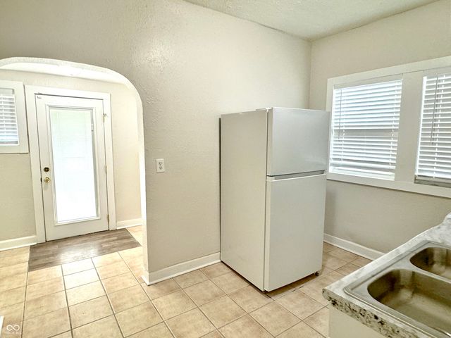 824 N Lasalle Street, Indianapolis, IN 46201