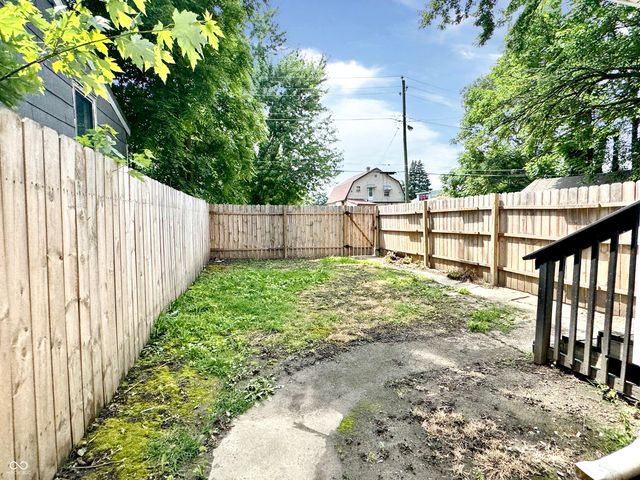 824 N Lasalle Street, Indianapolis, IN 46201