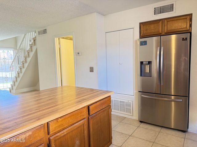 5704 E AIRE LIBRE Avenue 1239, Scottsdale, AZ 85254