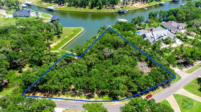 164 Saint Andrews Drive, Mabank, TX 75156