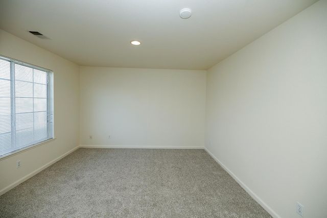 2012 Spring Ln, Modesto, CA 95356