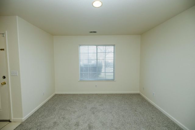 2012 Spring Ln, Modesto, CA 95356