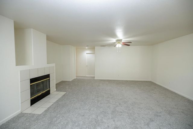 2012 Spring Ln, Modesto, CA 95356