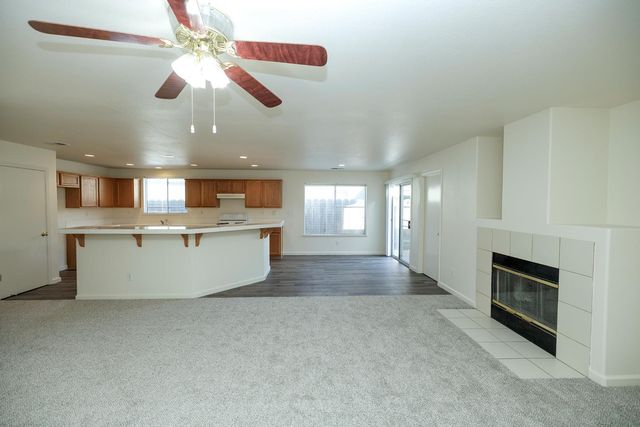 2012 Spring Ln, Modesto, CA 95356