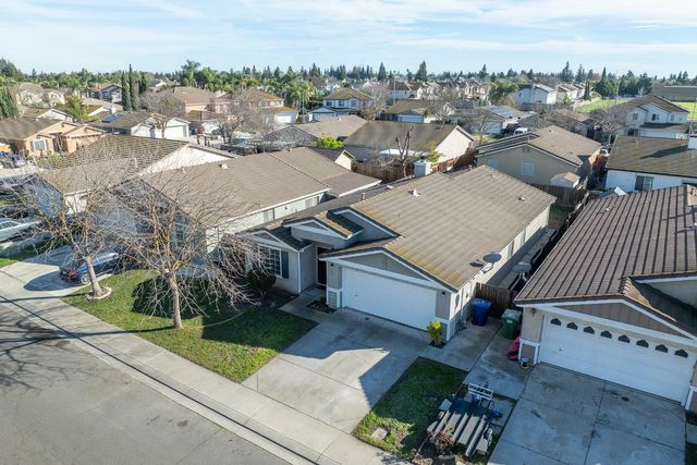 2012 Spring Ln, Modesto, CA 95356