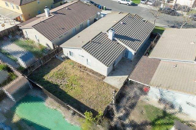 2012 Spring Ln, Modesto, CA 95356