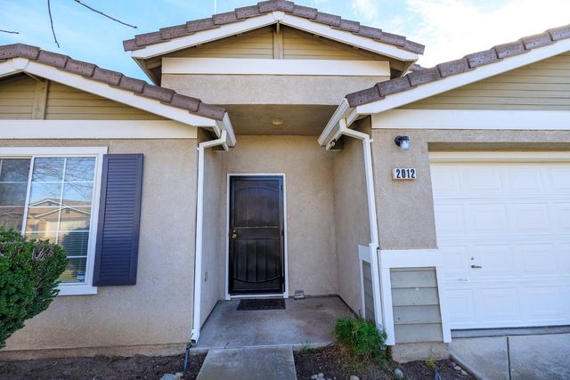2012 Spring Ln, Modesto, CA 95356