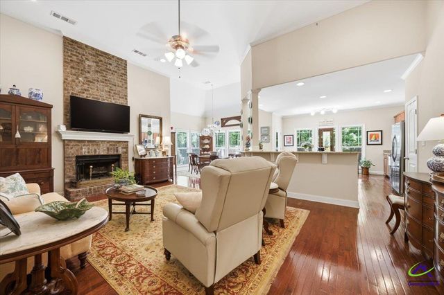 103 N Knotty Court, Forsyth, GA 31029
