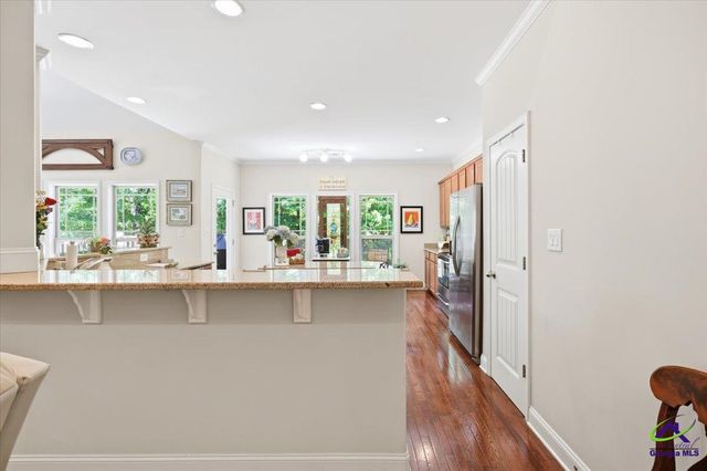 103 N Knotty Court, Forsyth, GA 31029