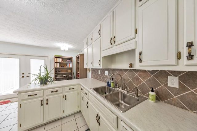 2652 Green Meadow Lane NE, Marietta, GA 30066