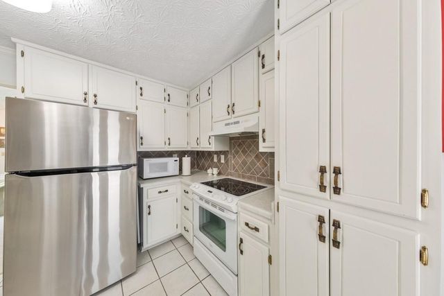 2652 Green Meadow Lane NE, Marietta, GA 30066