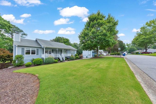 2652 Green Meadow Lane NE, Marietta, GA 30066