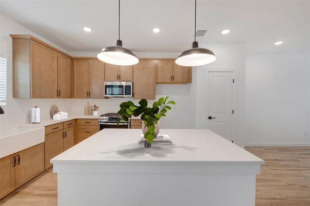 7834 Jade Crest Drive, Angleton, TX 77515