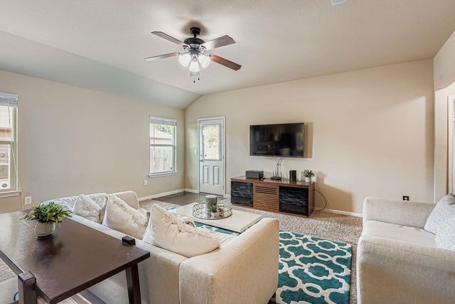 316 Unity DR, Kyle, TX 78640