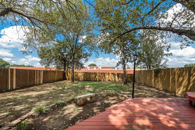 4319 Vine Ridge Court, Arlington, TX 76017