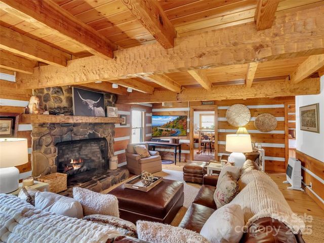 7810 Little Snowbird Road, Robbinsville, NC 28771