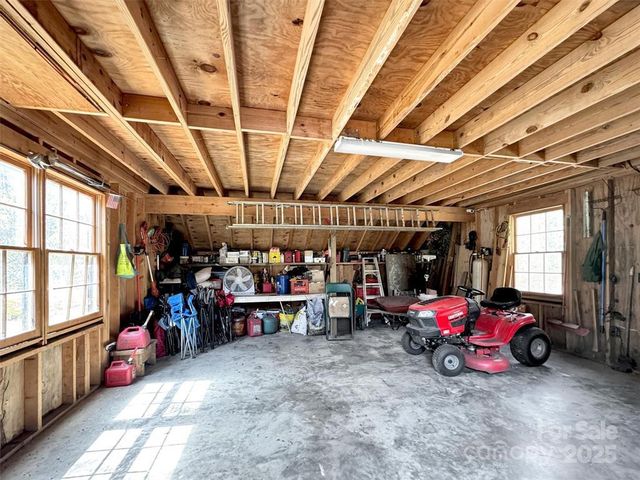 7810 Little Snowbird Road, Robbinsville, NC 28771