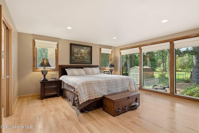 12049 N BRIGHTON CT, Hayden, ID 83835