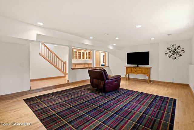 12049 N BRIGHTON CT, Hayden, ID 83835