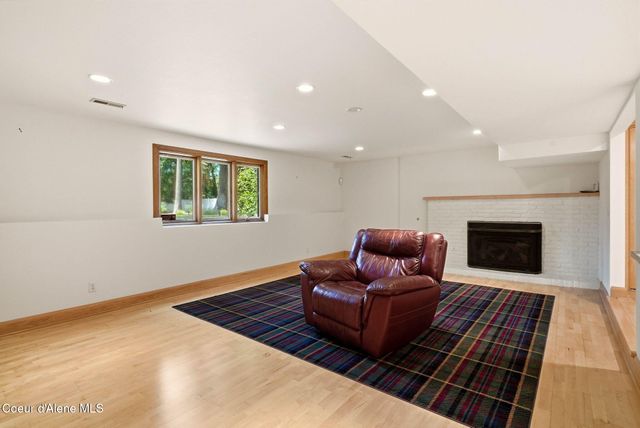 12049 N BRIGHTON CT, Hayden, ID 83835