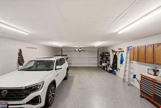12049 N BRIGHTON CT, Hayden, ID 83835
