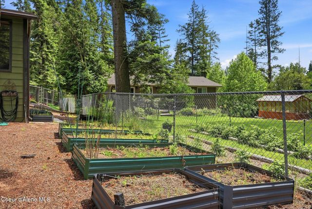 12049 N BRIGHTON CT, Hayden, ID 83835