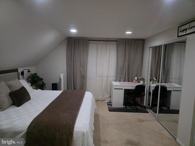 44 PEACOCK LN, Willingboro, NJ 08046