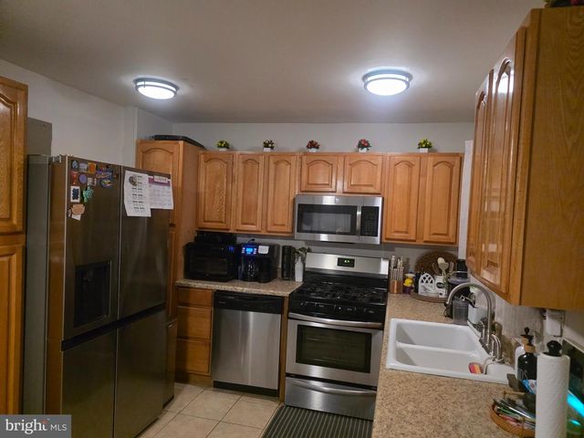 44 PEACOCK LN, Willingboro, NJ 08046