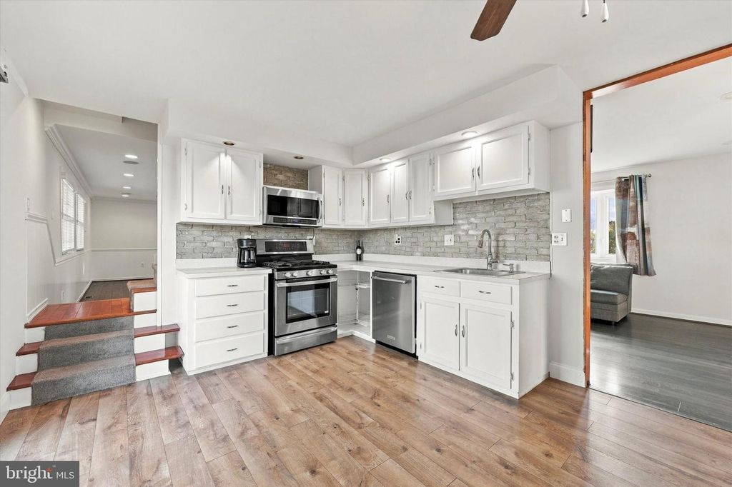 200 PRICE AVE, HOLMES, PA 19043 — photo 4